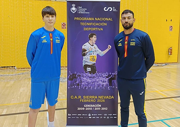 Rodrigo Hernández y Dani Sarmiento, en las jornadas de tecnificación de Sierra Nevada