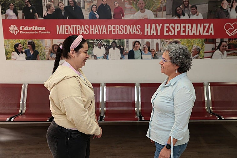 «Dormíamos en parques»: la exclusión social en Canarias