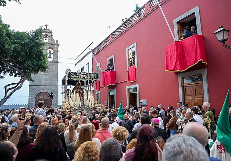 Los Nazarenos crecen en Vegueta