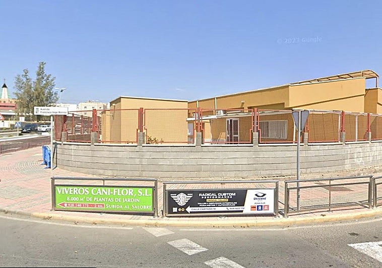 Un informe frena municipalizar en San Bartolomé de Tirajana la publicidad en el mobiliario urbano