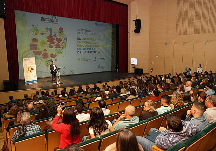 Escucha o atención especializada en casos de acoso o conflictos: anuncian la Unidad para el bienestar del profesorado canario