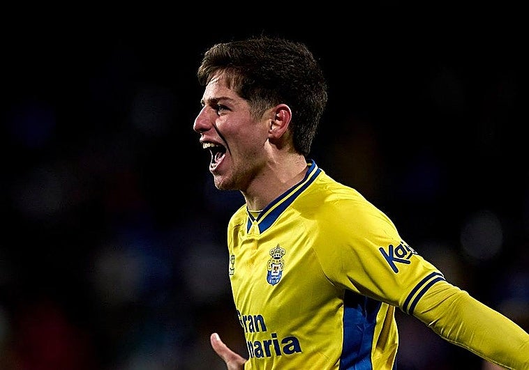 Rueda de prensa del jugador Estanis Pedrola previa al partido de la UD Las Palmas contra el Cádiz