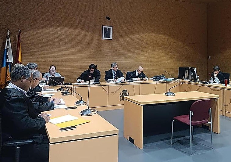 A juicio uno de los tres fugados de una banda que asaltó al menos seis casas de apuestas en Gran Canaria