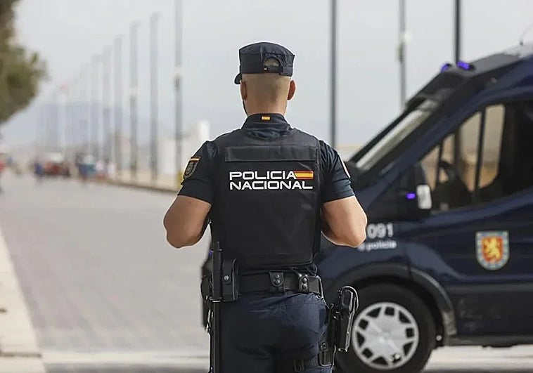Un hombre es detenido por simular durante meses ser víctima de amenazas, ataques homófobos y agresiones