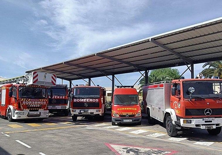 Un incendio obliga a desalojar de madrugada un hotel en Playa del Inglés