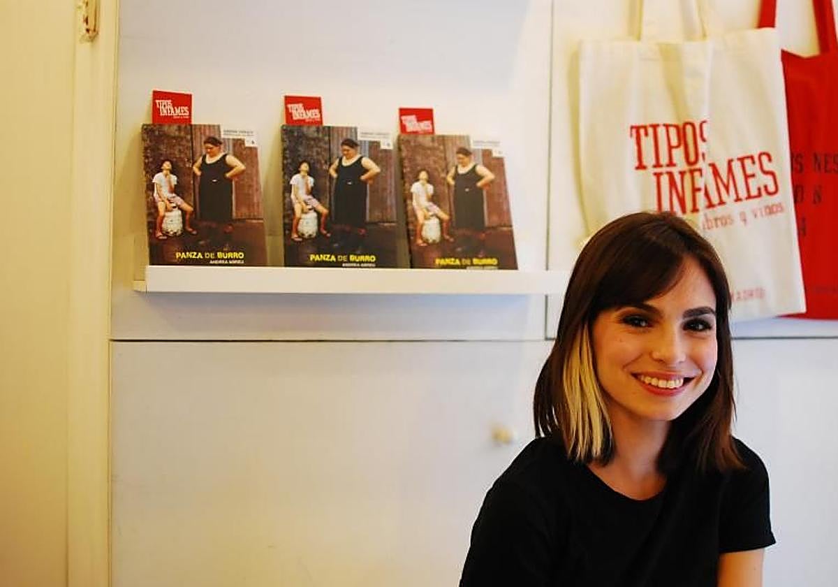 Andrea Abreu regresa a las librerías con la novela ‘Pajaritos preñados’