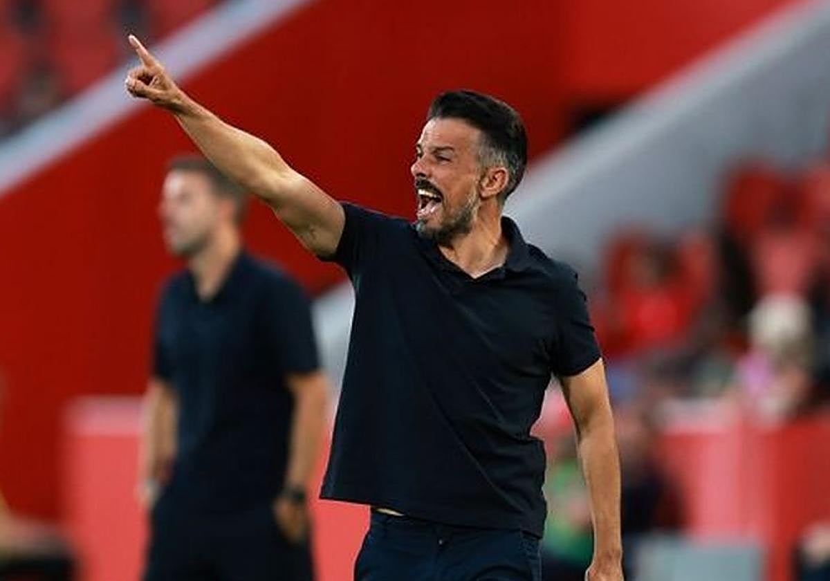 La UD Las Palmas fulmina a Rubén de la Barrera y Juan Manuel Rodríguez asume los mandos de forma temporal