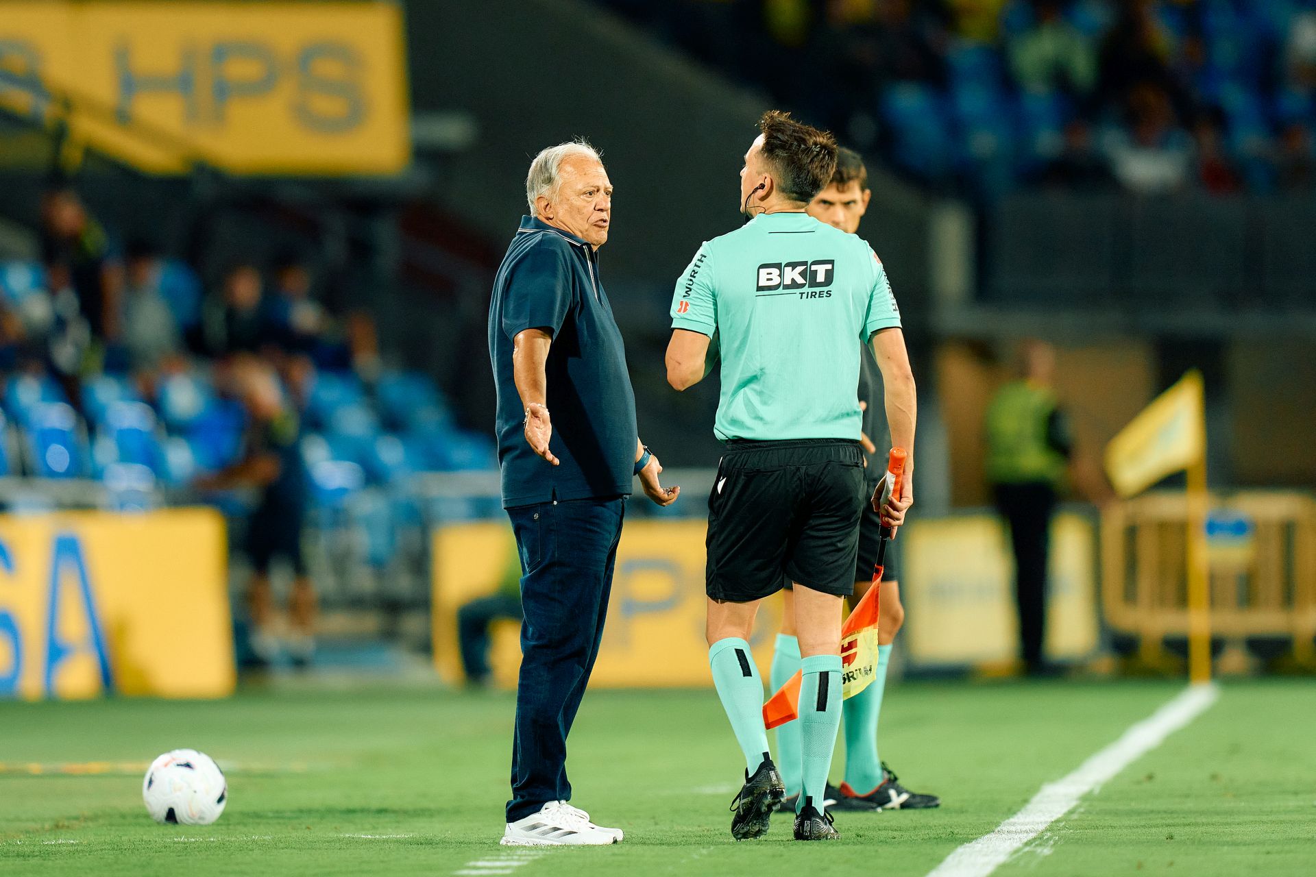 Está capacitado Juan Manuel para evitar el caos en la UD Las Palmas? El debate ya está abierto | Canarias7