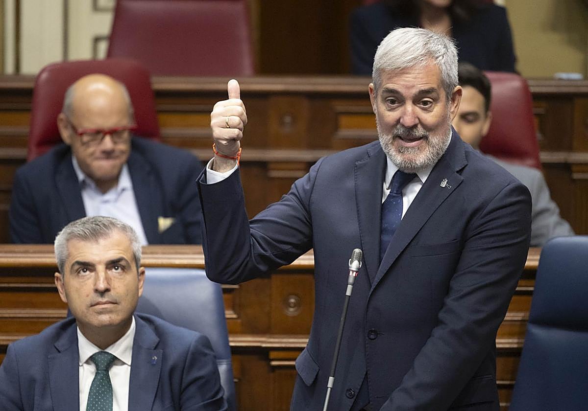 Clavijo pide a Sánchez que limite la compra de vivienda a no residentes antes de irse