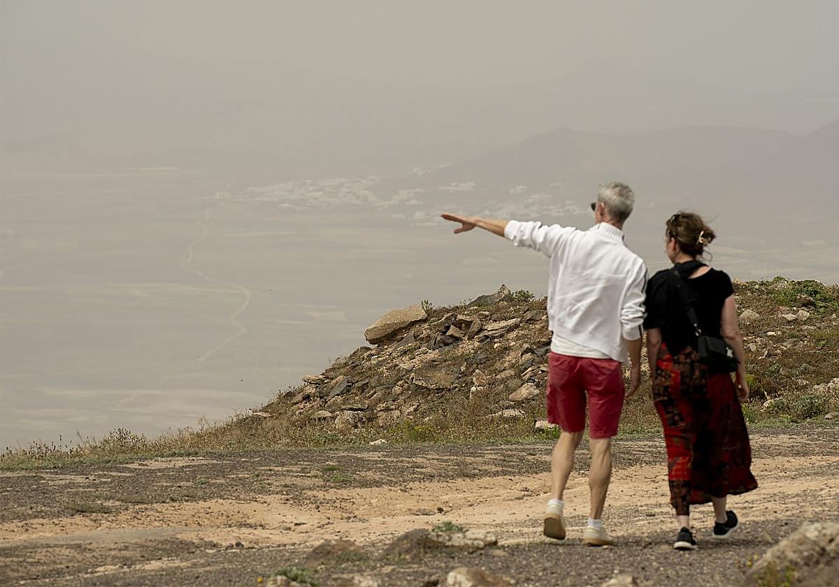 Las infecciones respiratorias aumentan en Canarias al mismo ritmo que la península: «Hay que vacunarse ahora»