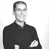 De espaldas a la cruda realidad