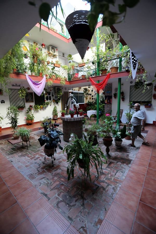 Un pozo decora una de las estancias del corralón de la calle Trinidad.