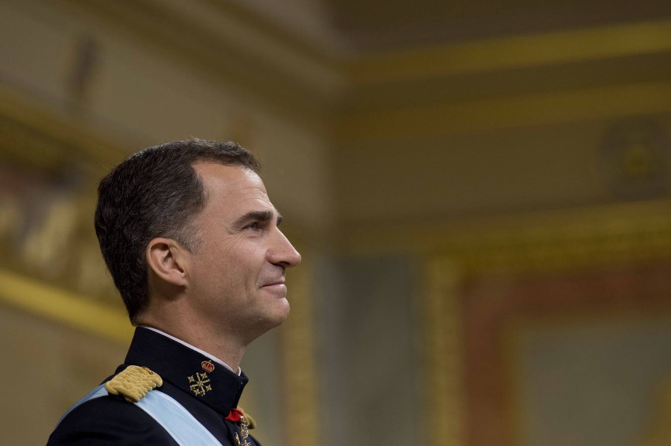 Felipe VI jura la Constitución ante las Cortes