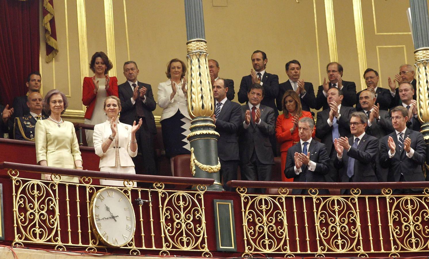 Felipe VI jura la Constitución ante las Cortes