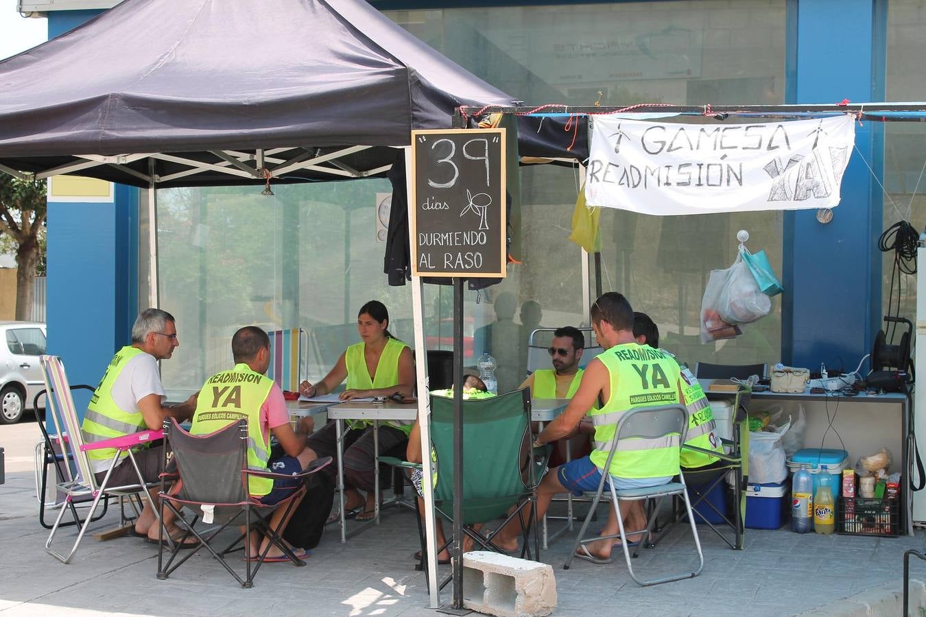 Fotos de la acampada de extrabajadores de Gamesa