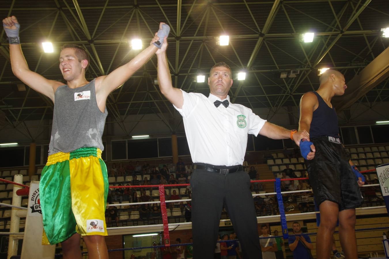 El mundo del boxeo homenajea a Manuel Alcántara