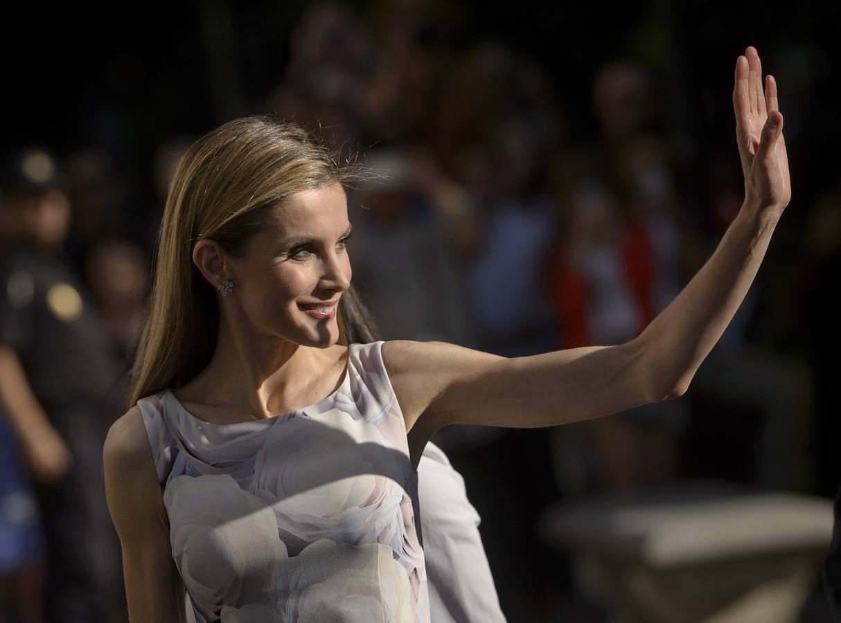 Primer acto en solitario de la reina Letizia. Allí ha inaugurado la muestra 'El Greco y la pintura moderna', que mañana se abre al público en el Museo del Prado.