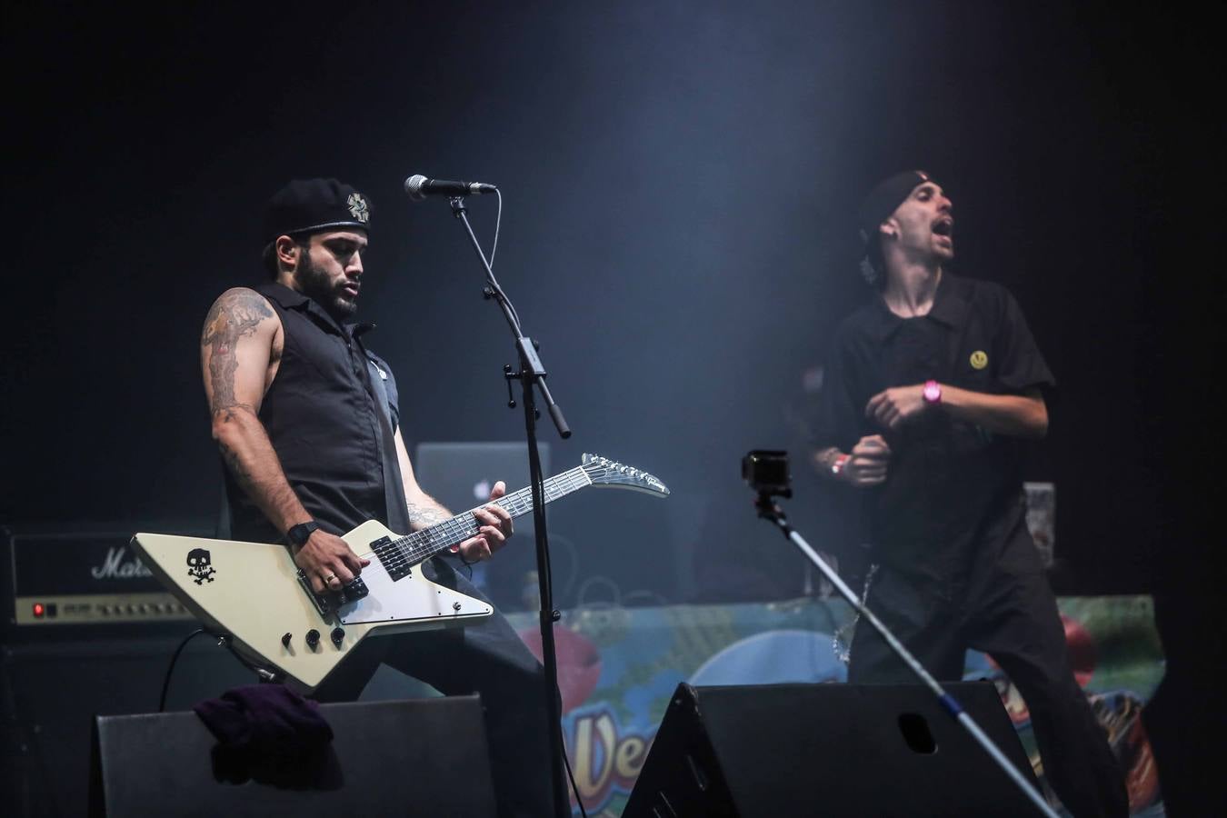 Love you penny, en concierto