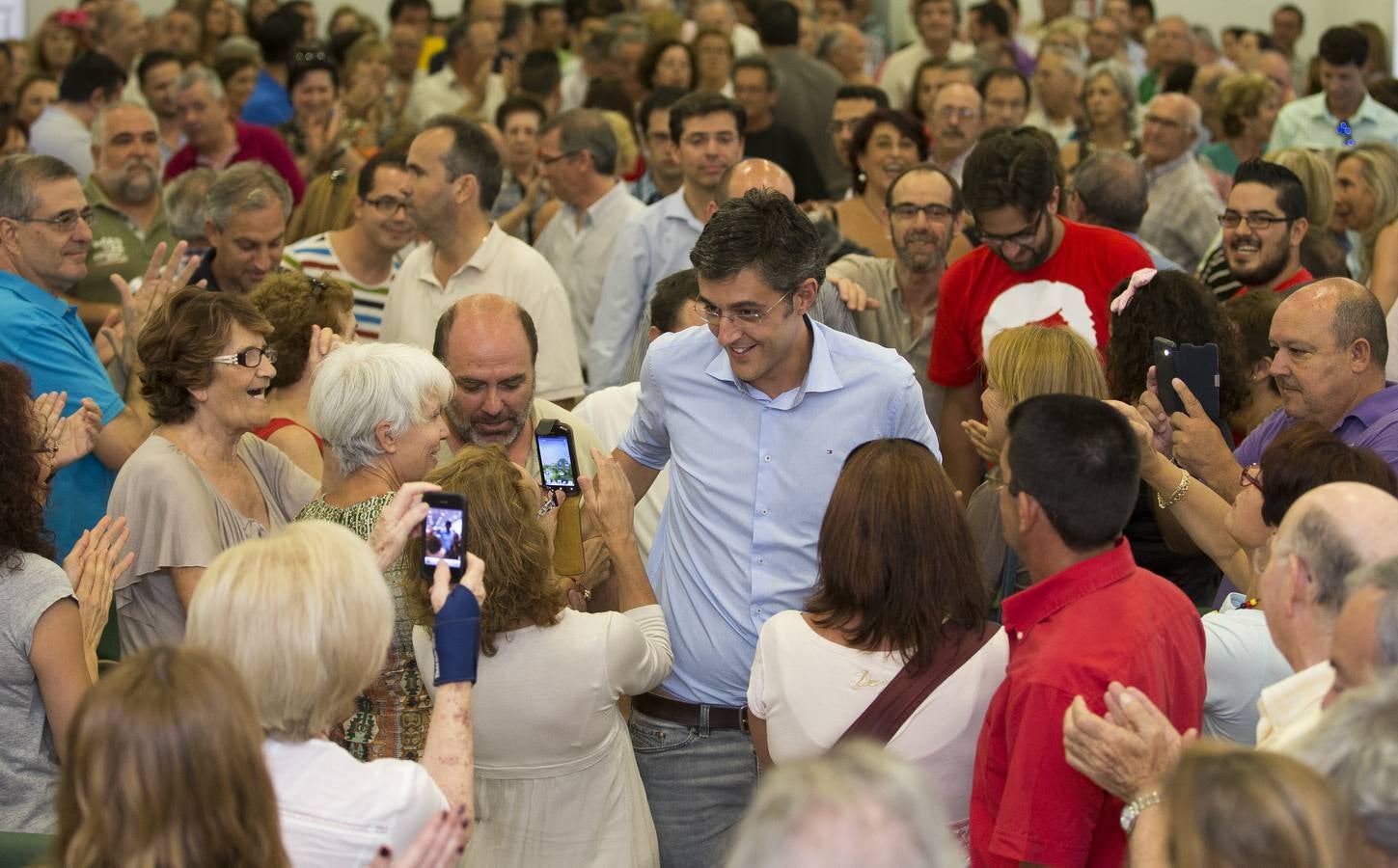 Encuentro de Eduardo Madina con simpatizantes en Málaga
