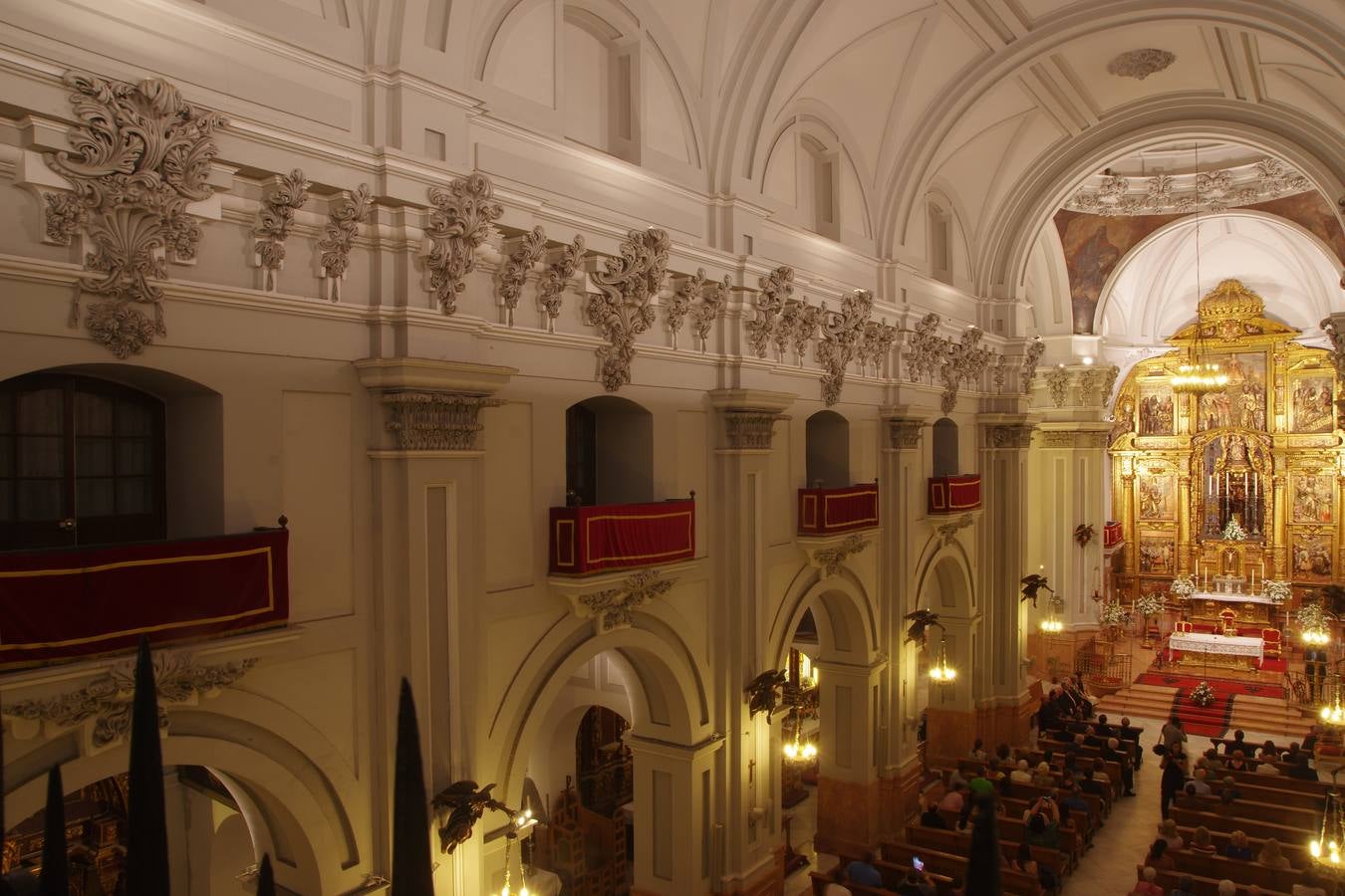 Así luce la basílica de la Victoria