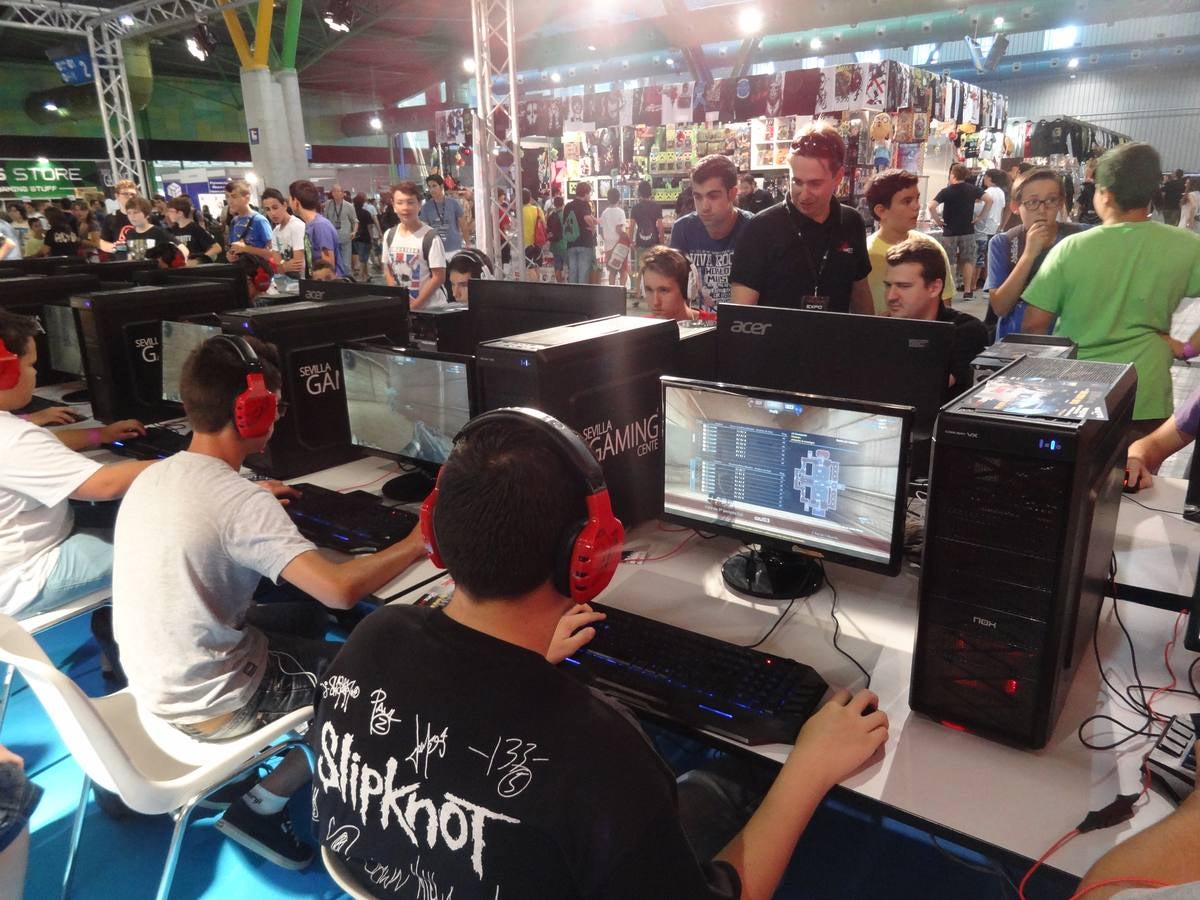 Fotos de la segunda edición de Gamepolis en Málaga