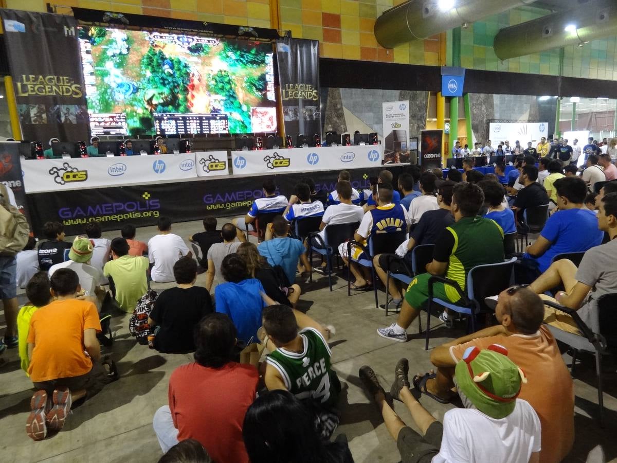 Fotos de la segunda edición de Gamepolis en Málaga