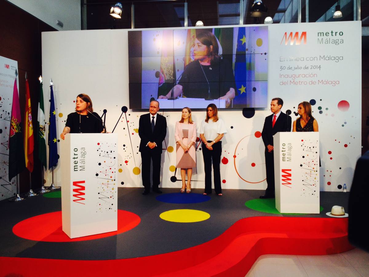 La consejera de Fomento, Elena Cortés, en la inauguración del suburbano.