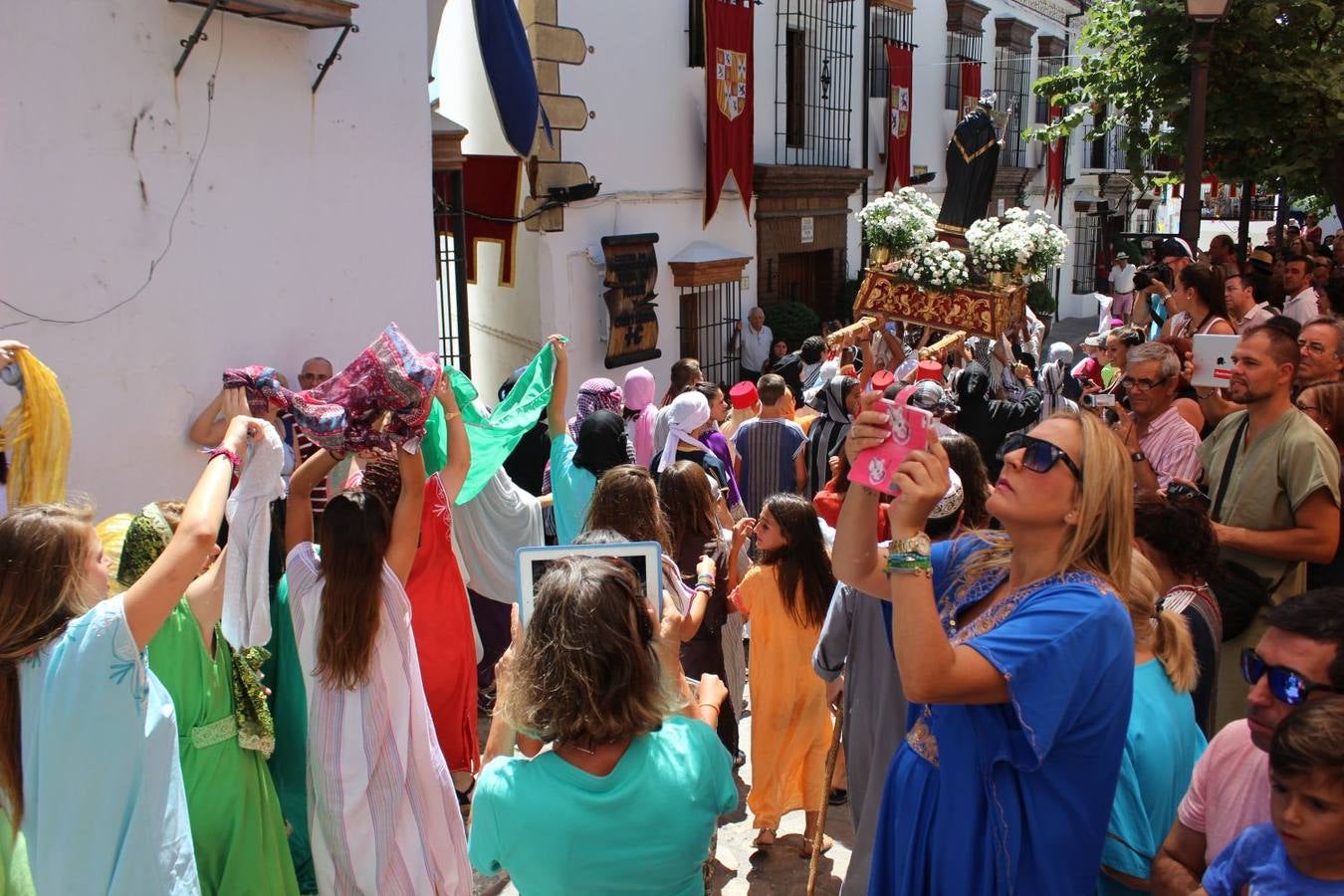 Benalauría celebra su fiesta de Moros y Cristianos