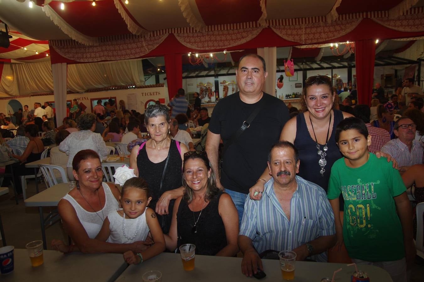 Grupo de Vecinos del Camino de Antequera visitaron la caseta de la Peña los Corazones (Peñas Los Corazones).