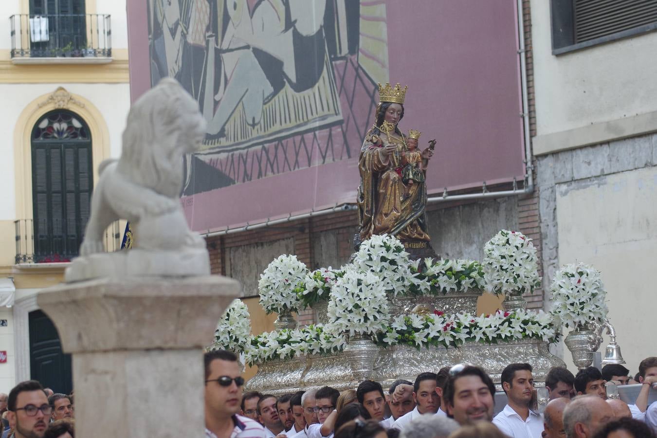 Fotos del traslado de la Virgen de la Victoria