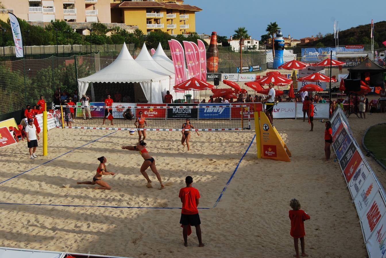 La final del Madison Beach Voley Tour en Fuengirola, en fotos