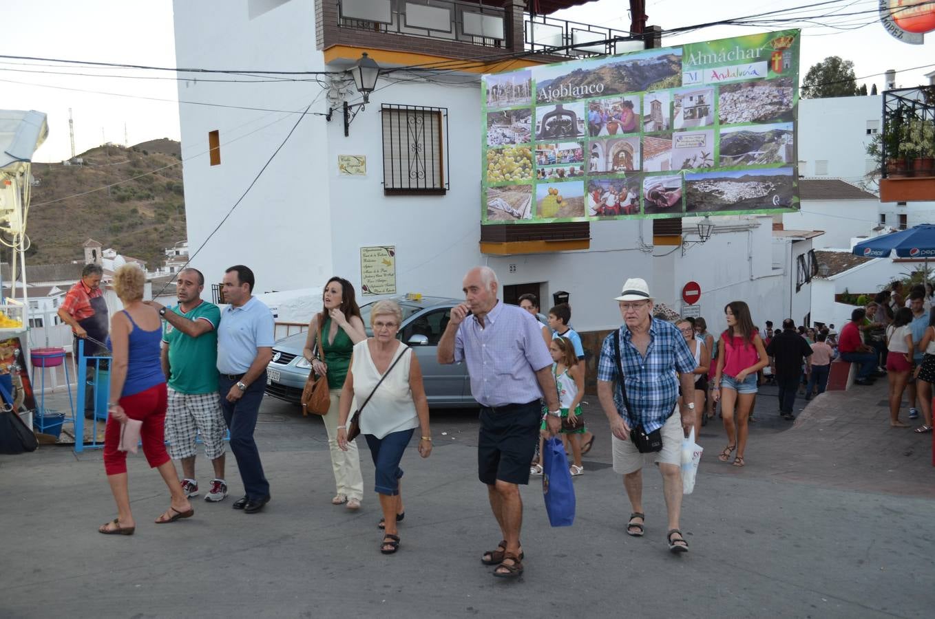 Almáchar celebra su fiesta del ajoblanco