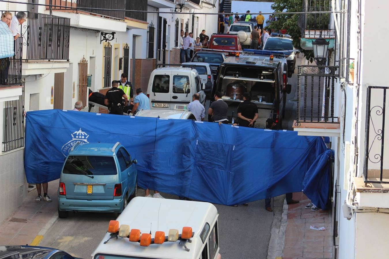 Un hombre asesina a su mujer y a la cuidadora de ésta en Ronda.
