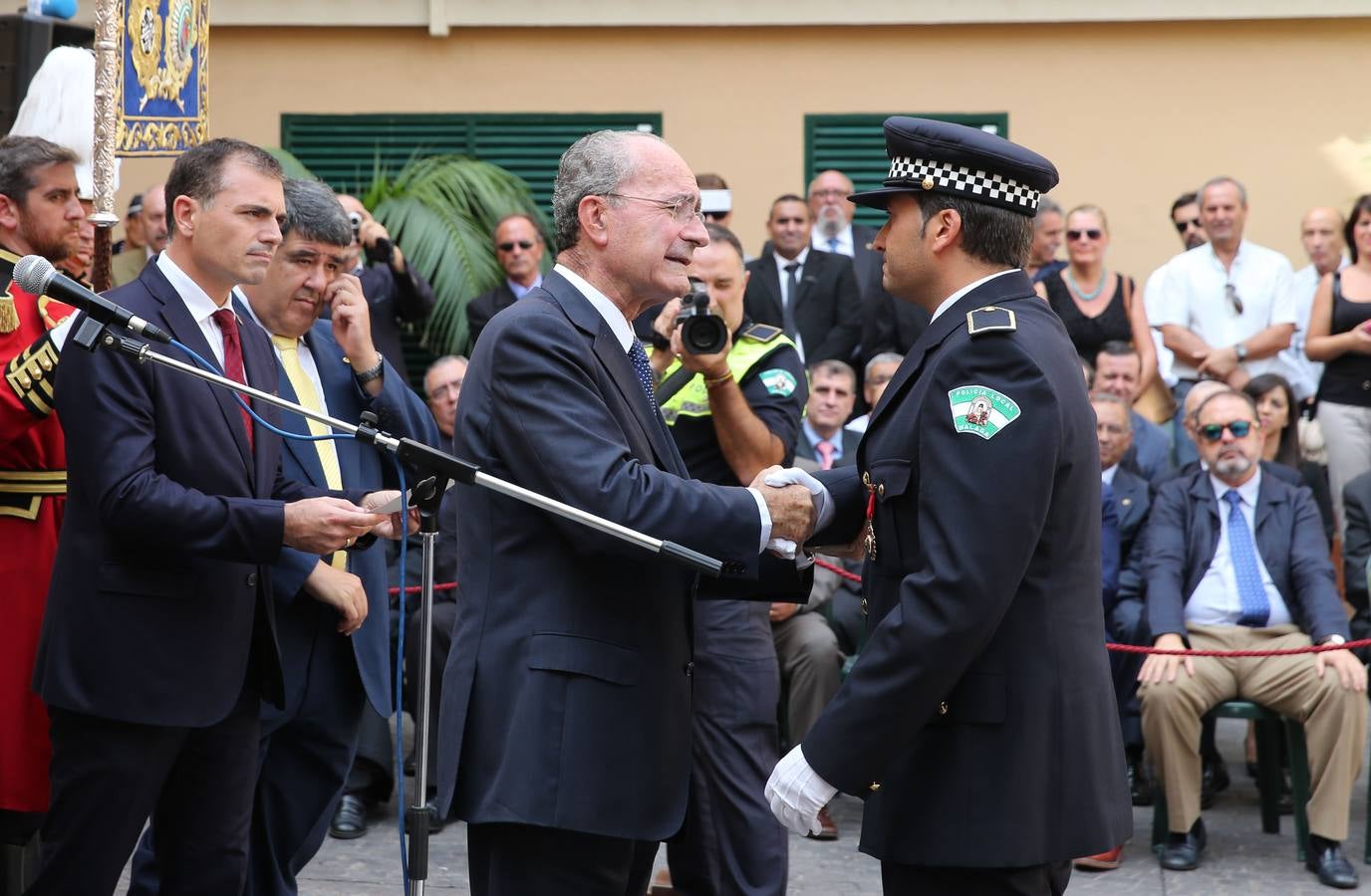 La Policía Local de Málaga celebra la festividad de su Patrón