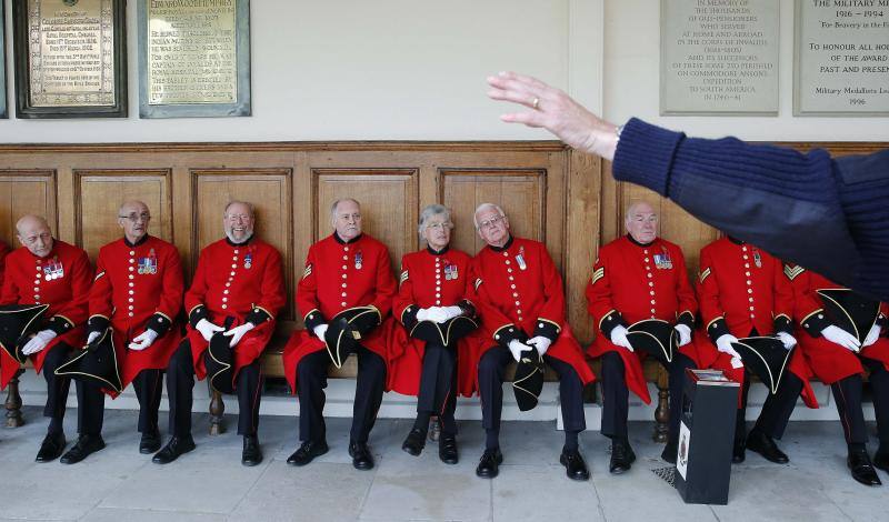 Desfile de los Chelsea Pensioners en Londres
