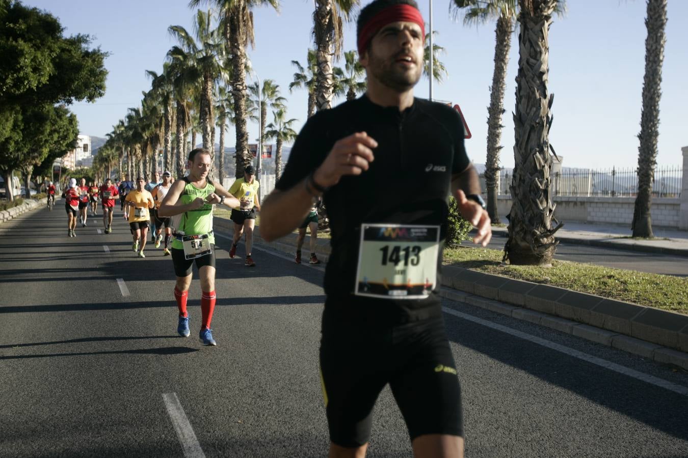 El V Maratón de Málaga a su paso por la calle Pacífico (III)