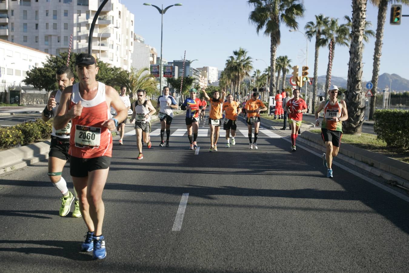 El V Maratón de Málaga a su paso por la calle Pacífico (III)