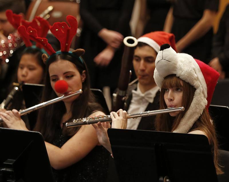 Concierto de Navidad de SUR. La JOPMA y SUR celebran las fiestas con un emotivo repertorio cuidado hasta el detalle