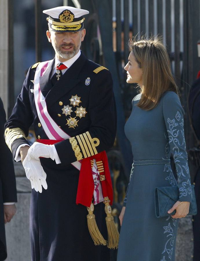 Felipe VI preside por vez primera, acompañado de doña Letizia, la celebración de la Pascua Militar.