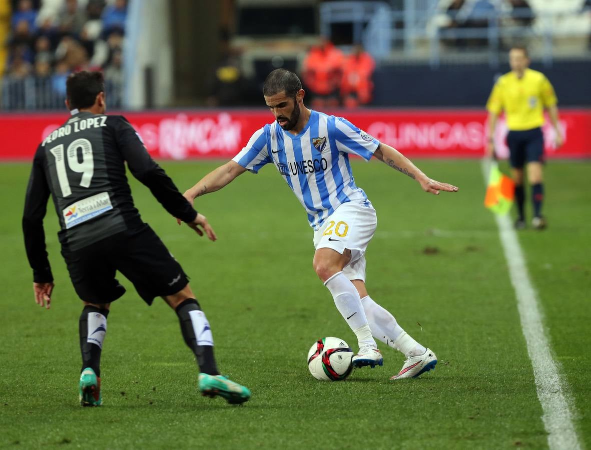 El Málaga vence al Levante 2-0