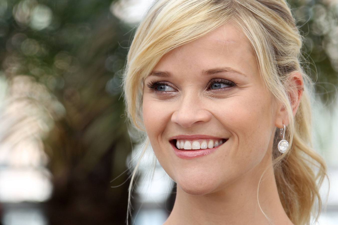 ACTRIZ-REESE WITHERSPOON. La actriz opta al premio por su papel en 'Alma Salvaje', historia real de Cheryl Strayed, la mujer que decidió caminar de México a Canadá para encontrarse a sí misma.