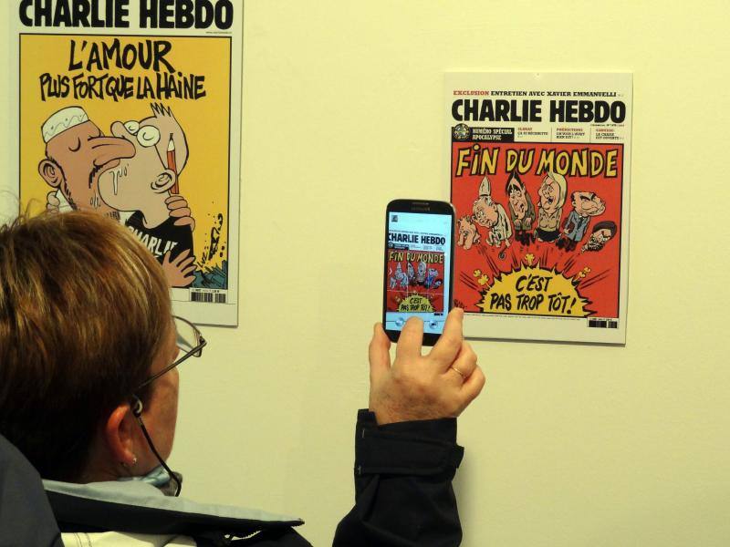 La Alianza Francesa rinde homenaje a las víctimas de &#039;Charlie Hebdo&#039; con una exposición en Málaga