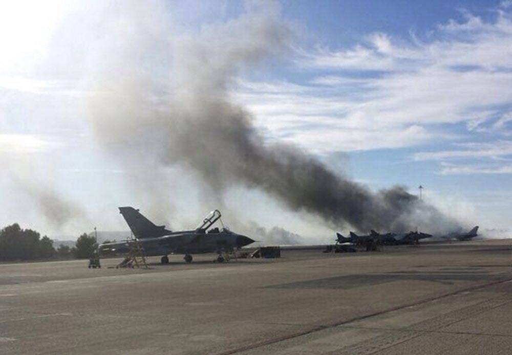 Diez muertos y trece heridos al estrellarse un avión griego de la OTAN en Albacete