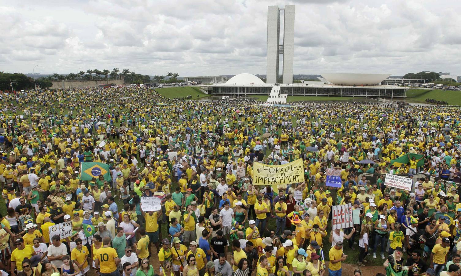 Protesta en Brasil contra Dilma