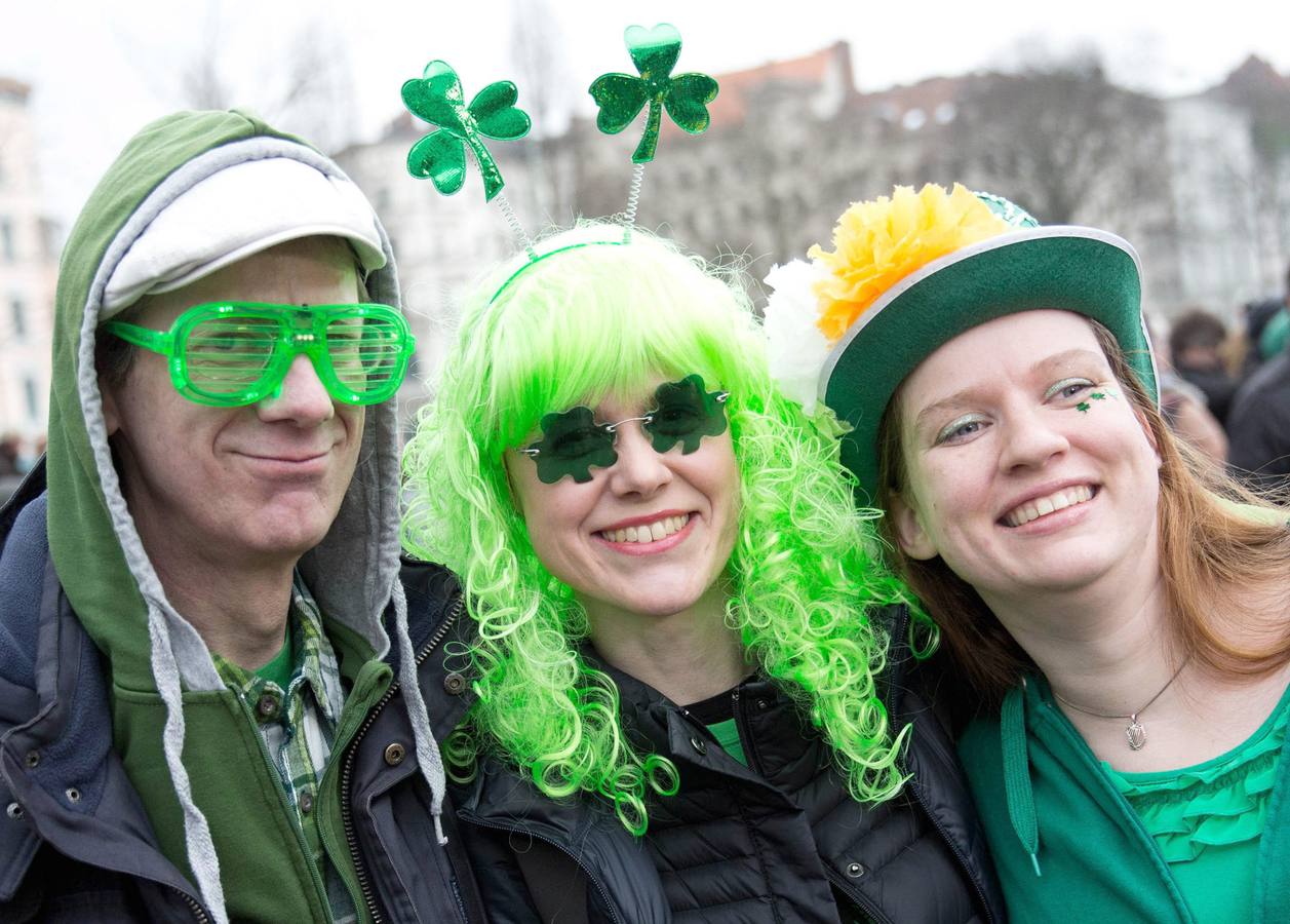 No sólo el mundo anglosajón se vuelca en las festividades por el Día de San Patricio. También ciudades como Berlín se tiñen de verde.