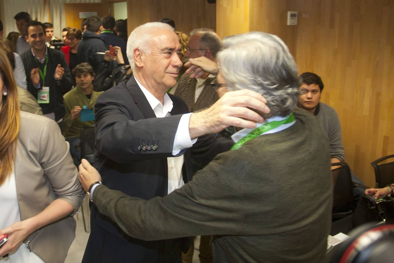 Sede del PSOE en Málaga tras la victoria de Susana Díaz.