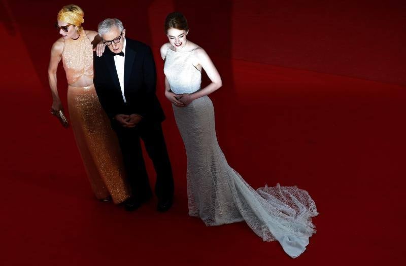 Modelos imposibles sobre la alfombra roja de Cannes