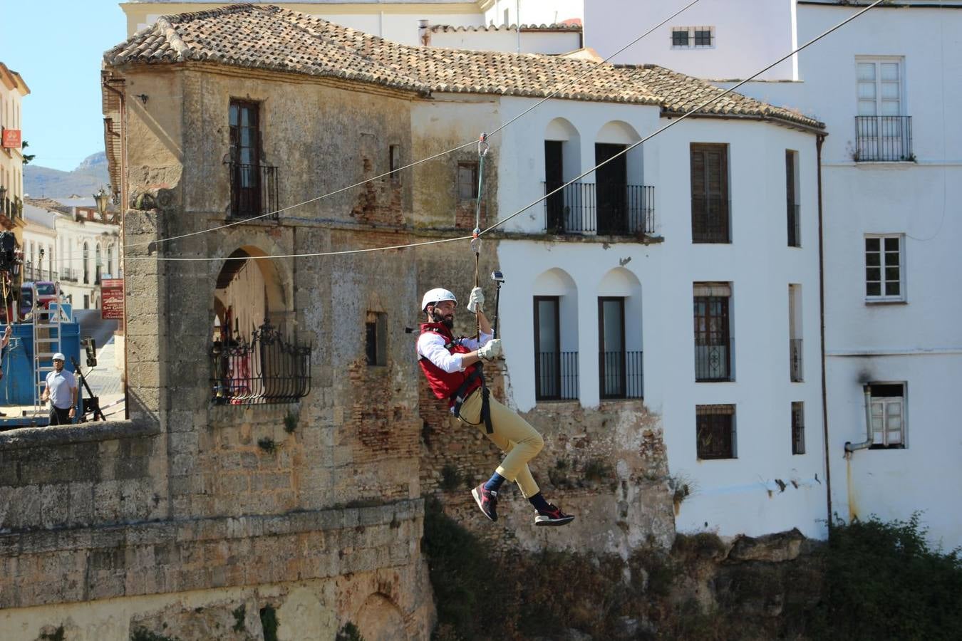 Famosos practican deportes de aventura en Ronda