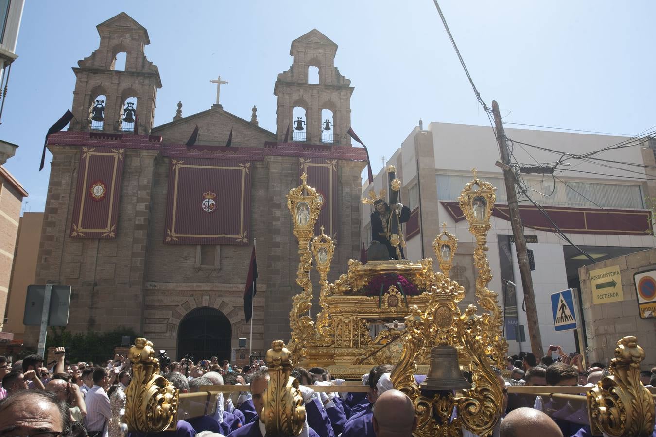 La procesión de Jesús de la Misericordia, en imágenes