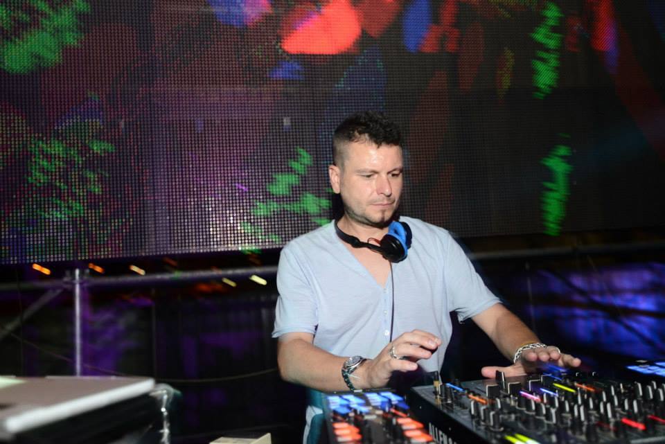 Las mejores imágenes del viernes del Weekend Beach Festival 2015 de Torre del Mar